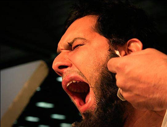 بهداد، سنگین، زیرِ گریم!